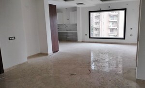 Room in 4 BHK Builder Floor at Sector 22 – for Rent