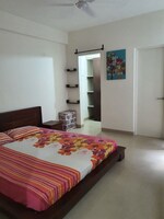2 BHK +  1020 Sq.Ft. Apartment in Emaar Emerald Estate