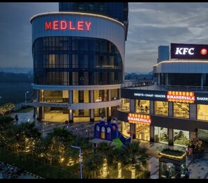  Shop For Sale in Ocus Medley, Sector 99