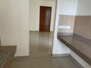 Room in 3 BHK Apartment at Emaar Emerald Estate, Sector 65 – for Rent