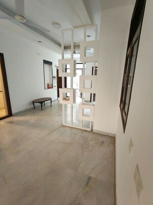 3 BHK Builder Floor For Rent in Defence Colony