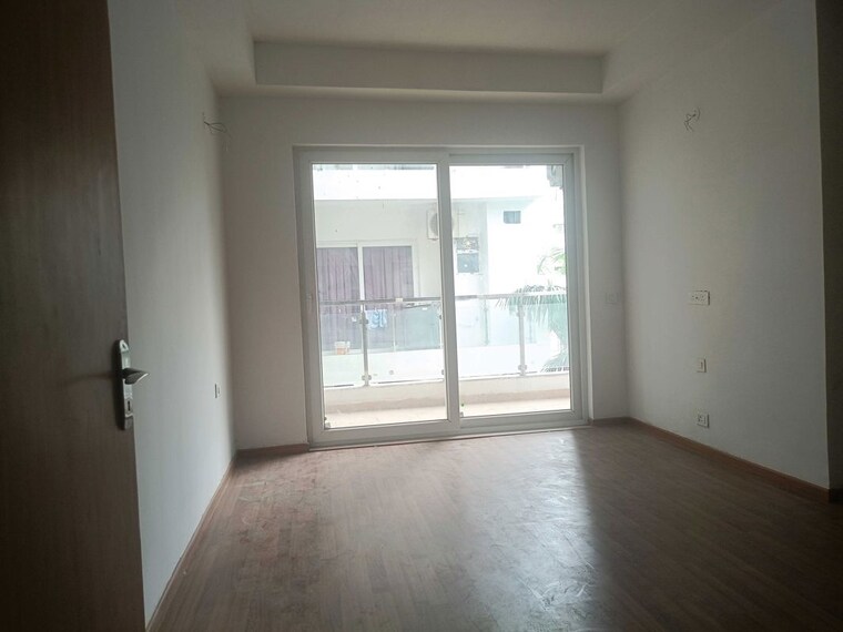 Room, sector 23 4 Bedroom 2200 Sq.Ft. Builder Floor In Sector 23 Gurgaon 10705132