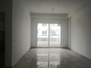 Room in 4 BHK Builder Floor at Sector 23 – for Rent