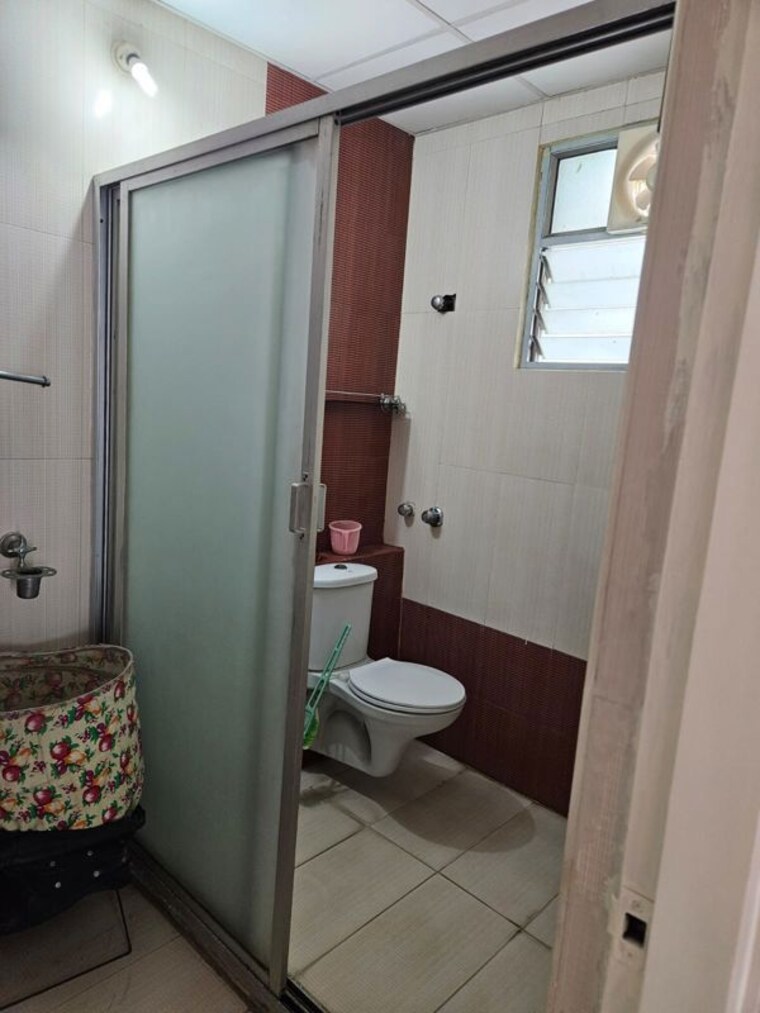 Bathroom, prasanth nagar 3 Bedroom 2020 Sq.Ft. Apartment In Prasanth Nagar Hyderabad 10705144