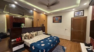 Bedroom in 4 BHK Builder Floor at Sector 23a – for Rent