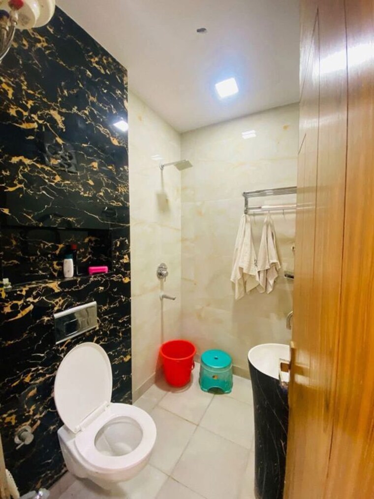 Bathroom, fidato-honour-homes 3 Bedroom 138 Sq.Yd. Builder Floor In Sector 89 Faridabad 10705161