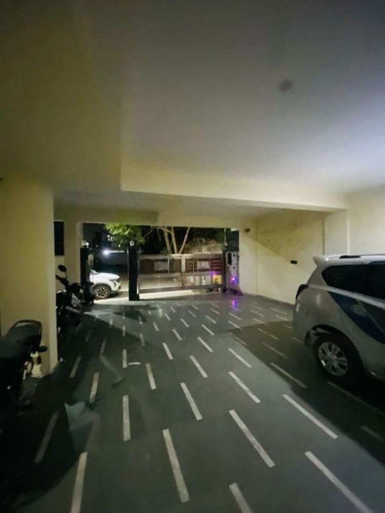 Parking, fidato-honour-homes 3 Bedroom 138 Sq.Yd. Builder Floor In Sector 89 Faridabad 10705161