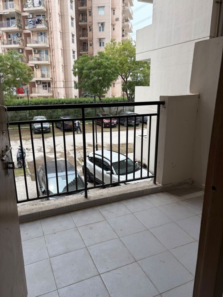 Balcony, pareena-om-apartments 2 Bedroom 664 Sq.Ft. Apartment In Sector 112 Gurgaon 10705122