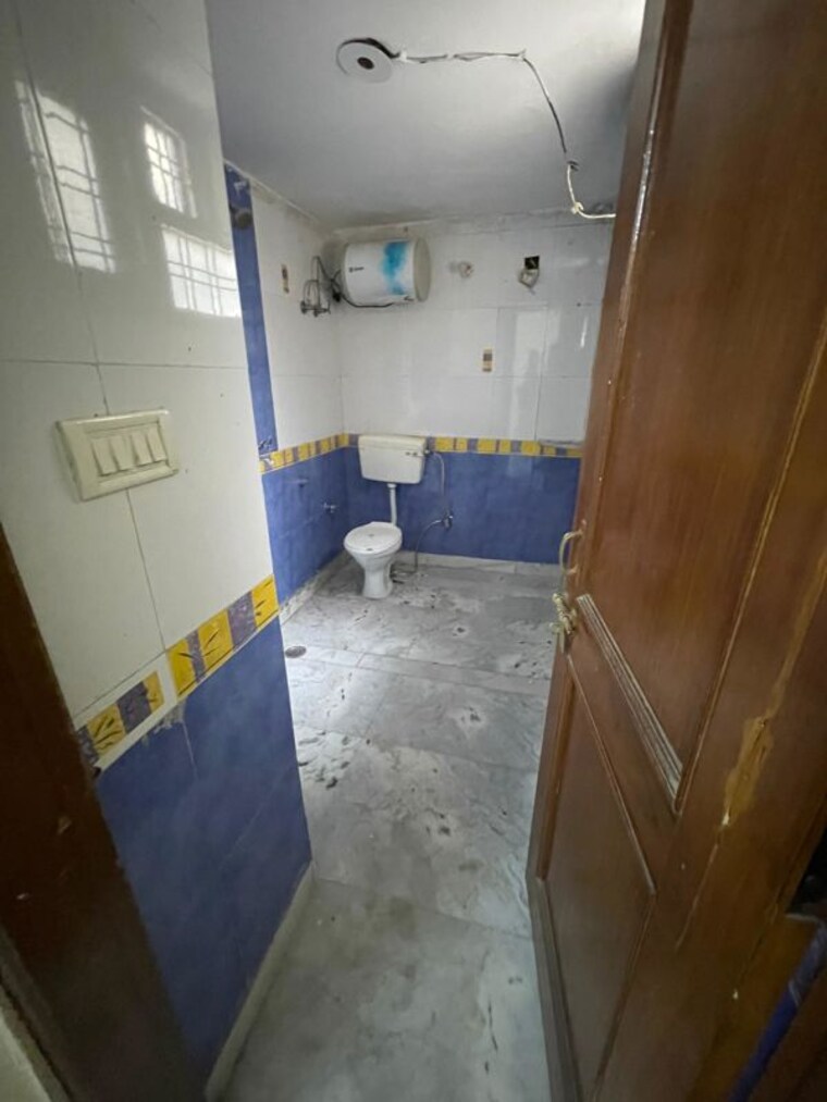 Team Area, sector 46 2 Bedroom 170 Sq.Yd. Builder Floor In Sector 46 Gurgaon 10705204