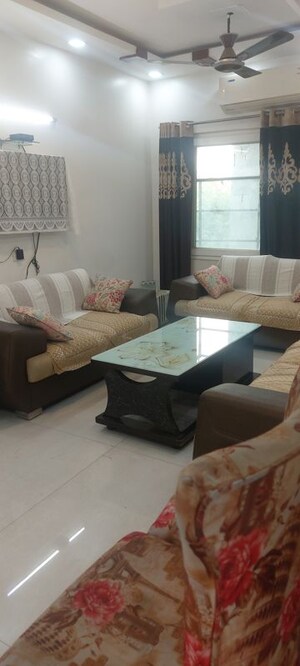 3.5 BHK Apartment For Sale in Patparganj