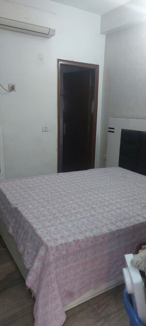 Bedroom in 3.5 BHK Apartment at Patparganj – for Sale