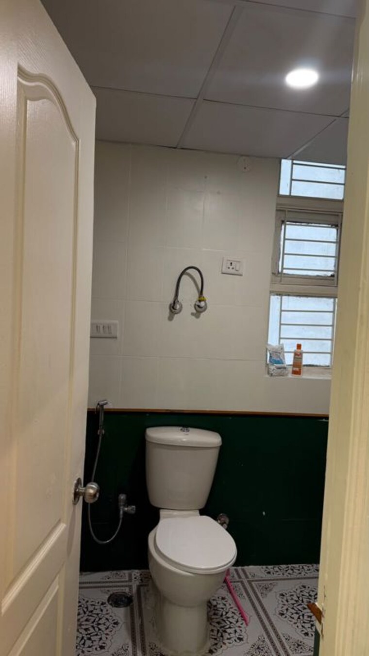 Bathroom, jaipurias-sunrise-greens-zirakpur 2.5 Bedroom 1750 Sq.Ft. Apartment In Vip Road Zirakpur 10705230