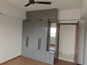 Building Lobby in 1 BHK Builder Floor at Sector 21 – for Rent