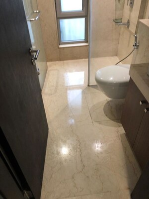 Bathroom in 4 BHK Apartment at Oberoi Realty Esquire, Goregaon East – for Rent