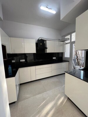 Kitchen in 1 BHK Builder Floor at Sector 23 – for Rent