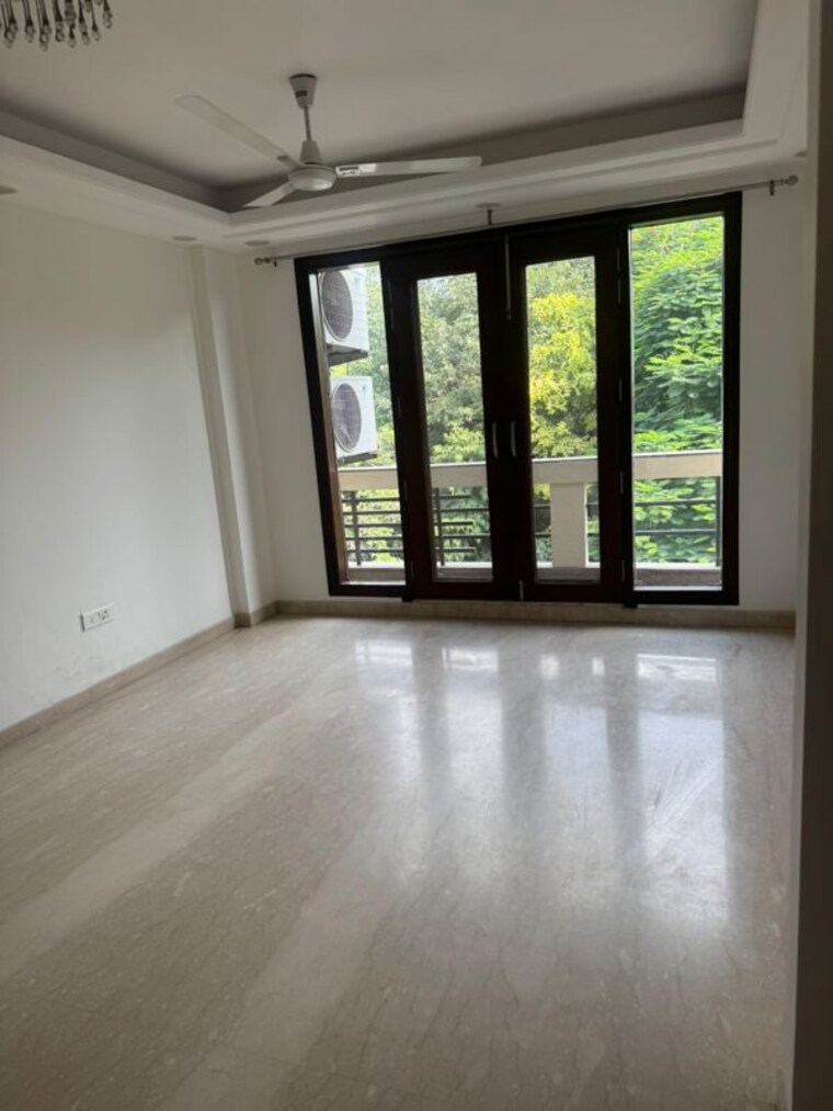 Room, nizamuddin 3 Bedroom 1800 Sq.Ft. Builder Floor In Nizamuddin Delhi 10705294