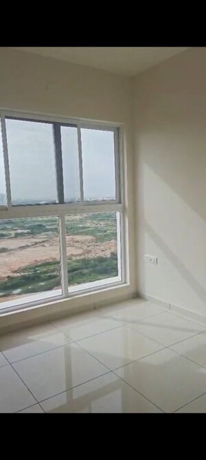Room in 2 BHK Apartment at Godrej Splendour, Whitefield – for Sale