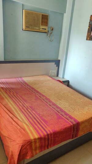 Bedroom in 3 BHK Apartment at Aster Tower, Goregaon East – for Rent