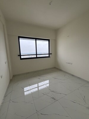 Room in 2 BHK Apartment at Mahindra Nestalgia, Pimpri – for Rent
