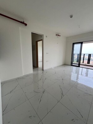 Room in 2 BHK Apartment at Mahindra Nestalgia, Pimpri – for Rent
