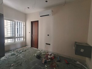 Room in 4 BHK Apartment at Sumadhura The Olympus, Financial District – for Rent