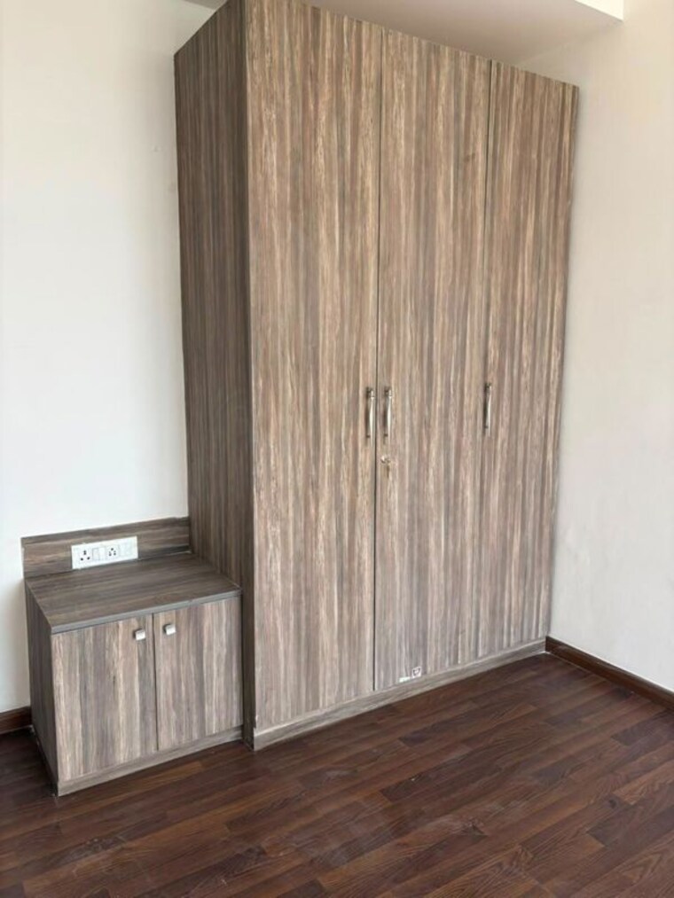 Bedroom, sector 23 1 Bedroom 950 Sq.Ft. Builder Floor In Sector 23 Gurgaon 10705325