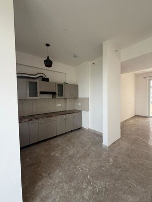 Room in 1 BHK Builder Floor at Sector 23 – for Rent