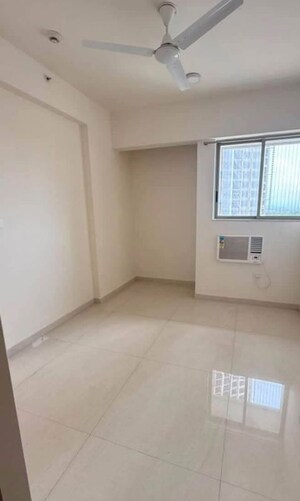 Room in 2 BHK Apartment at Lodha Crown Quality Homes, Majiwada – for Rent