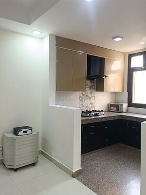 Kitchen in 3 BHK Builder Floor at Sector 43 – for Rent