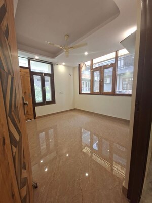 Room in 3 BHK Builder Floor at Chattarpur – for Sale