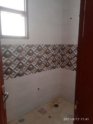 Bathroom in 2 BHK Independent House at Sector 10a – for Rent