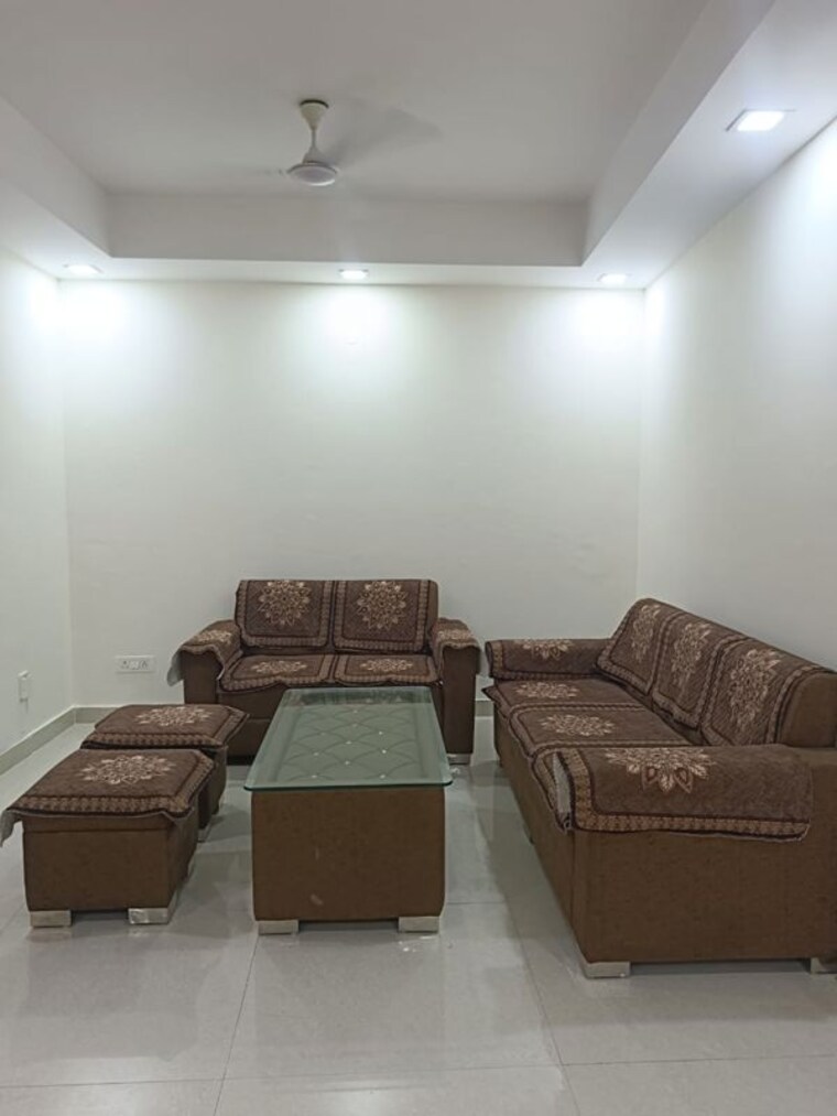 Living Room, sector 43 3 Bedroom 2250 Sq.Ft. Builder Floor In Sector 43 Gurgaon 10705350