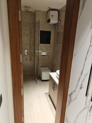 Bathroom in 4 BHK Apartment at Vipul World Floors, Sector 48 – for Rent