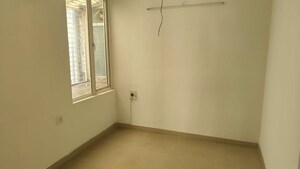 Room in 4 BHK Apartment at Orchid Island, Sector 51 – for Rent