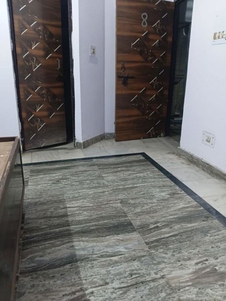 Room, south delhi 1 RK 400 Sq.Ft. Apartment In South Delhi Delhi 10705377