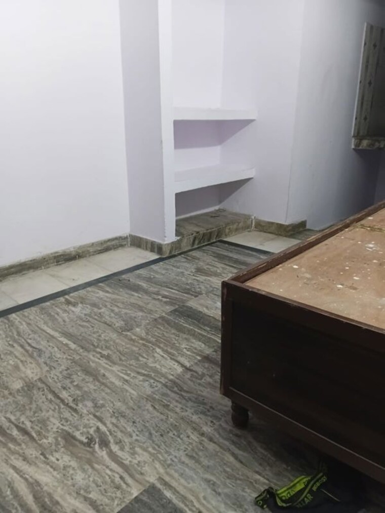 Room, south delhi 1 RK 400 Sq.Ft. Apartment In South Delhi Delhi 10705377