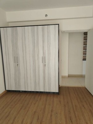 Room in 3 BHK Apartment at Emaar The Enclave, Sector 66 – for Rent