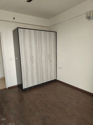 Room in 3 BHK Apartment at Emaar The Enclave, Sector 66 – for Rent