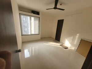 Room in 3 BHK Apartment at Gini Vivante, Kiwale – for Rent