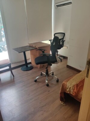 Team Area in  Showroom at Defence Colony – for Rent