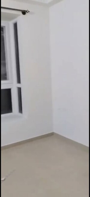 Room in 3 BHK Apartment at Bhartiya City Nikoo Homes 4, Thanisandra Main Road – for Rent