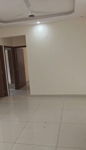 Room in 3 BHK Apartment at Prestige Green Gables, Panathur – for Rent