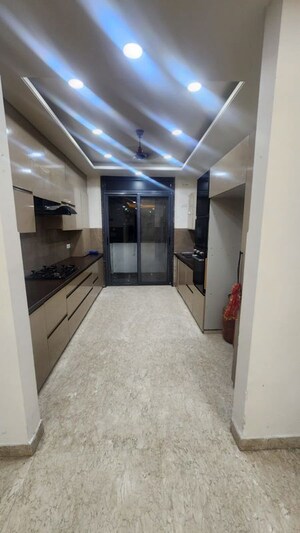 Kitchen in 3 BHK Builder Floor at Uppal Southend, Sector 49 – for Rent