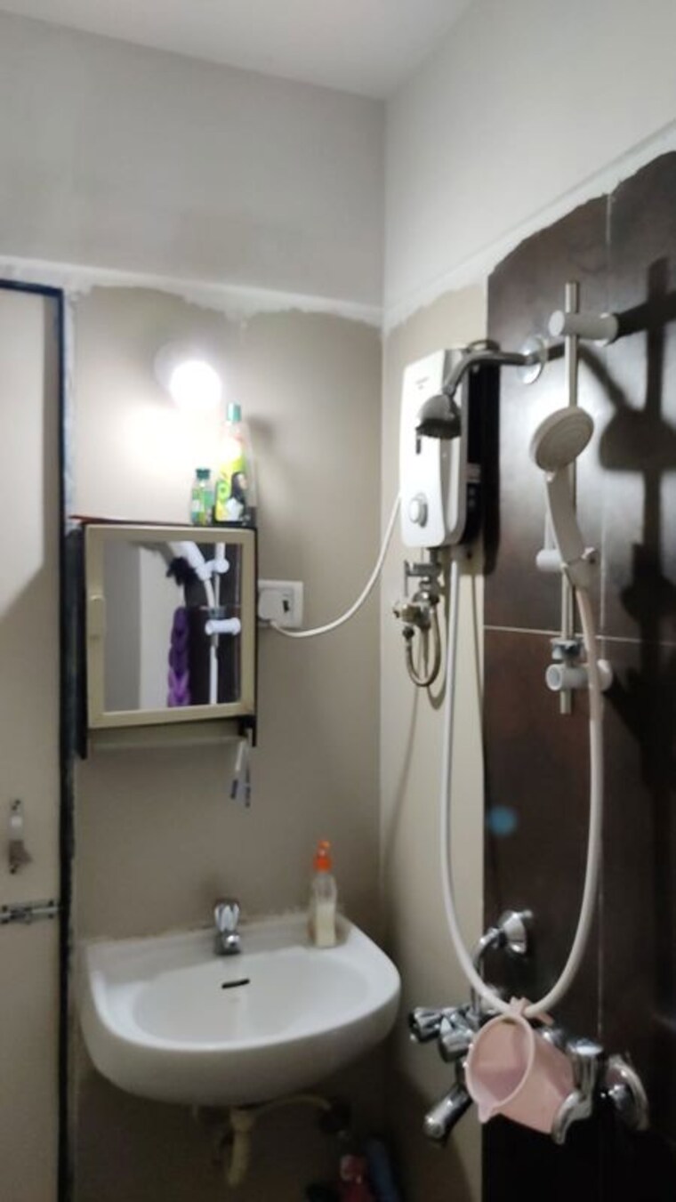 undefined, aakar-residency 2 Bedroom 870 Sq.Ft. Apartment In Kavesar Thane 10705411