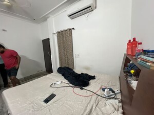 Bedroom in 2 BHK Builder Floor at Sector 56 – for Rent