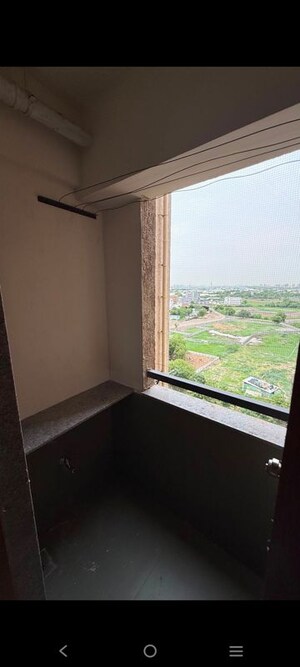 Room in 2 BHK Apartment at Supercity Joy, Science City – for Rent