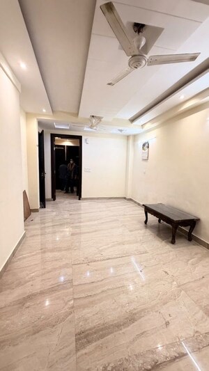 2 BHK Builder Floor For Rent in Chattarpur