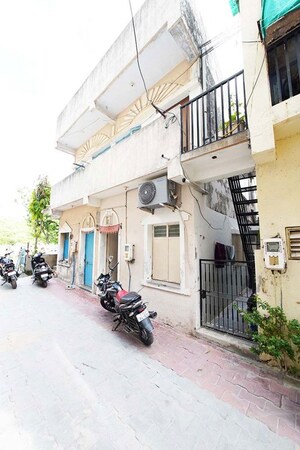 1 BHK Independent House For Sale in Chandlodia