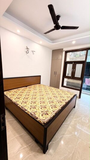 2 BHK Builder Floor For Rent in Chattarpur