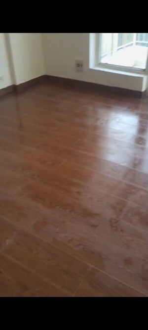 Room in 3 BHK Apartment at Badshahpur – for Rent